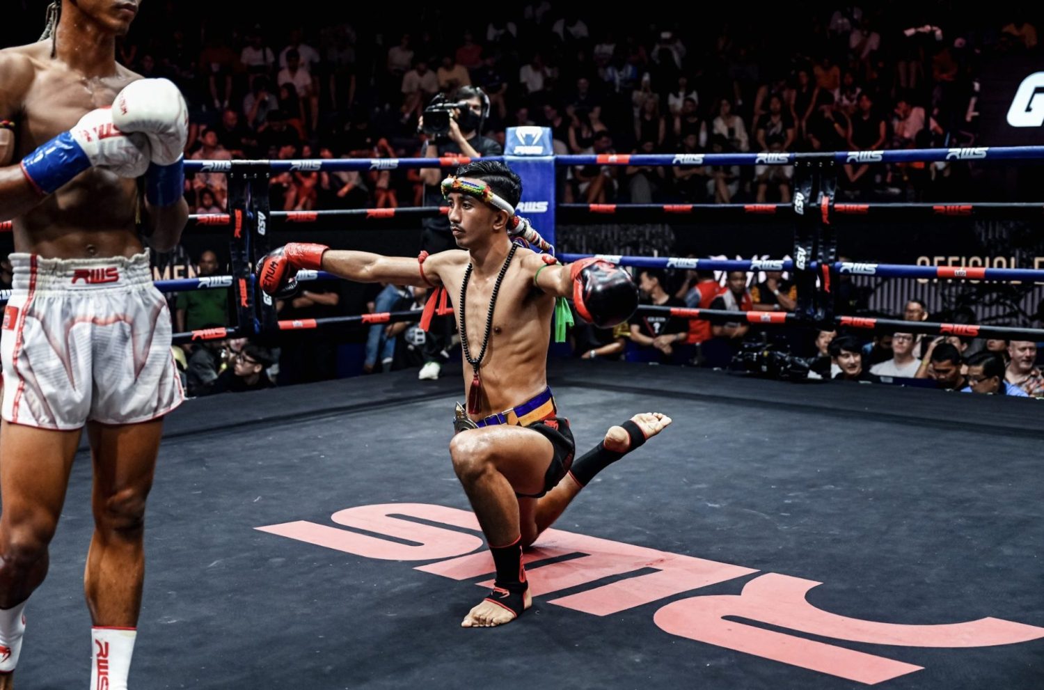 Wai Kru ceremony in Muay Thai